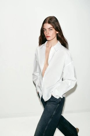 Рубашка из поплина с защипами на спинке- Заказать в России