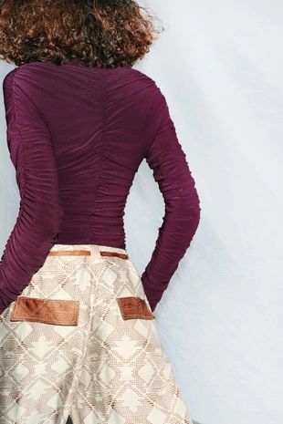 Боди со сборками- Заказать в России