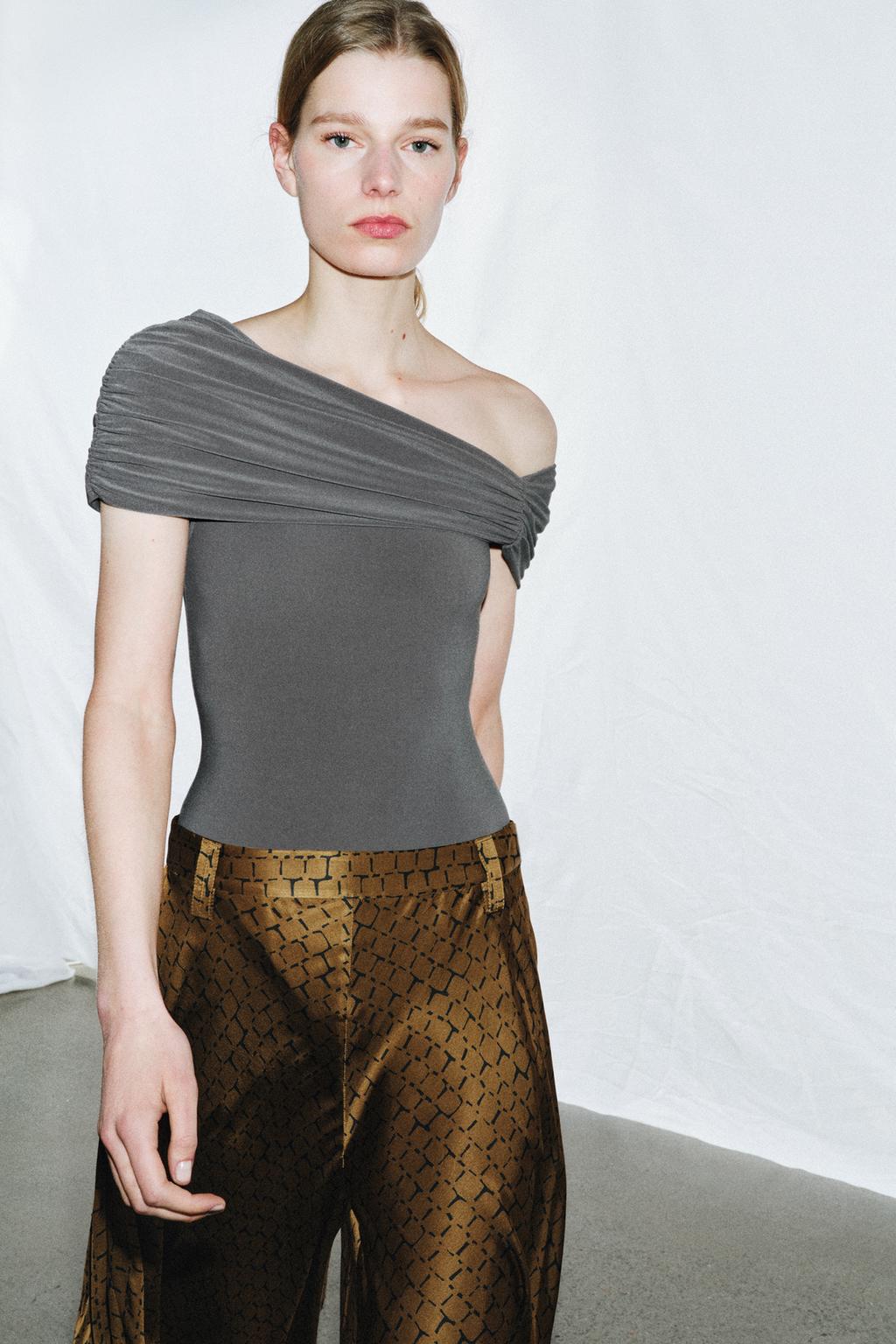 БОДИ АСИММЕТРИЧНОГО КРОЯ СО СБОРКАМИ