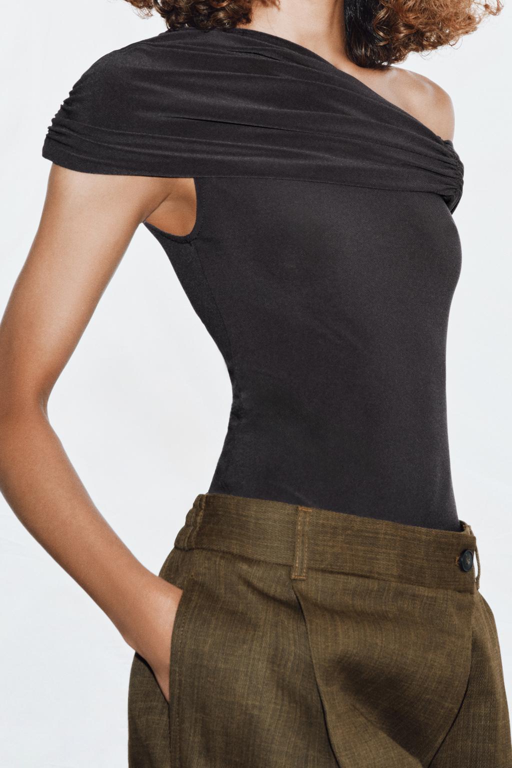 БОДИ АСИММЕТРИЧНОГО КРОЯ СО СБОРКАМИ