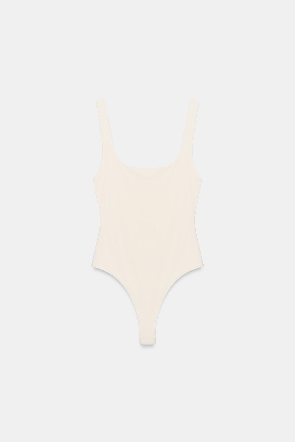 ЭЛАСТИЧНОЕ БОДИ С КВАДРАТНЫМ ВЫРЕЗОМ