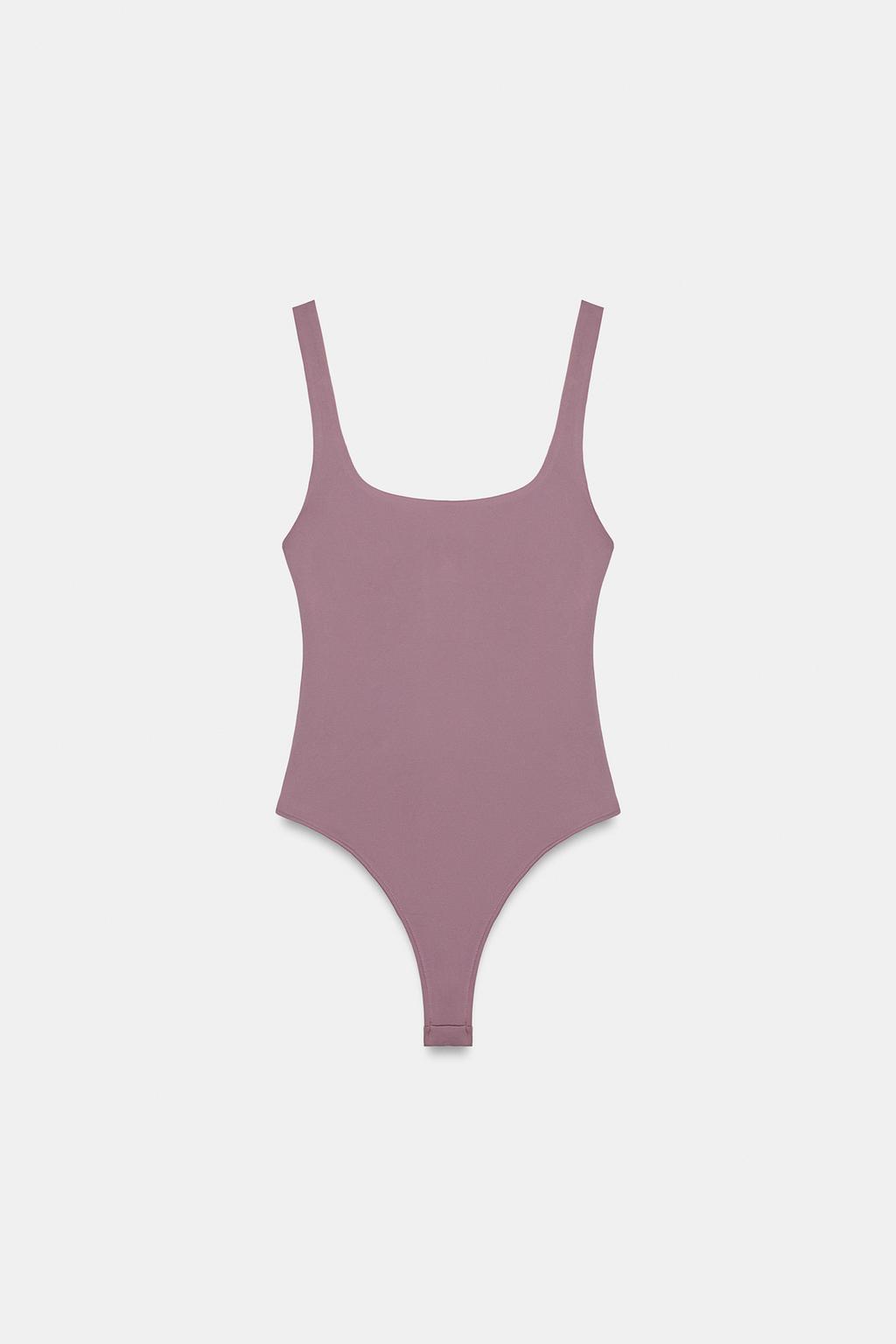 ЭЛАСТИЧНОЕ БОДИ С КВАДРАТНЫМ ВЫРЕЗОМ