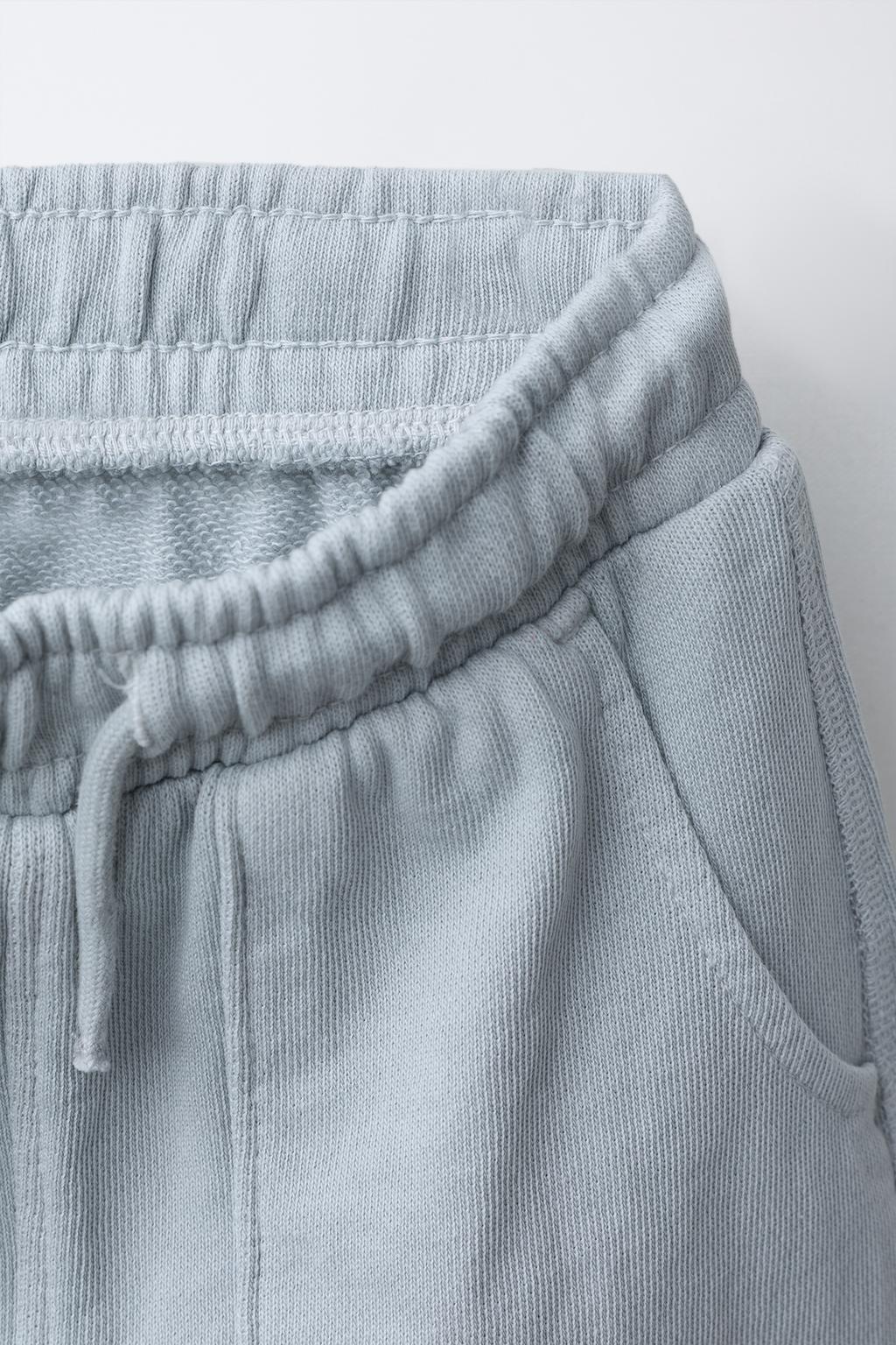 БРЮКИ-ДЖОГГЕРЫ GARMENT DYE С НАШИВКОЙ