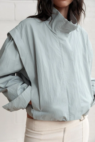 Куртка с высоким воротником- Заказать в России