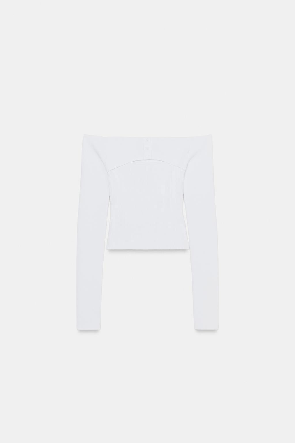 ПРИТАЛЕННЫЙ ТРИКОТАЖНЫЙ ТОП С ВЫРЕЗОМ