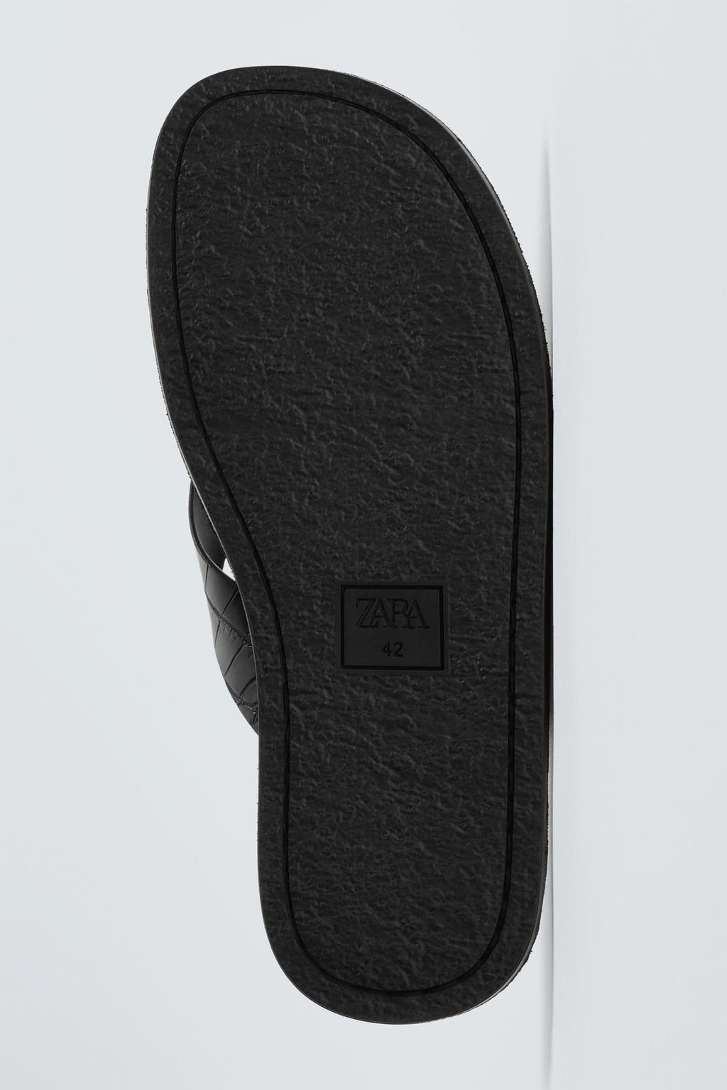 САНДАЛИИ С ТИСНЕНИЕМ ПОД КОЖУ КРОКОДИЛА