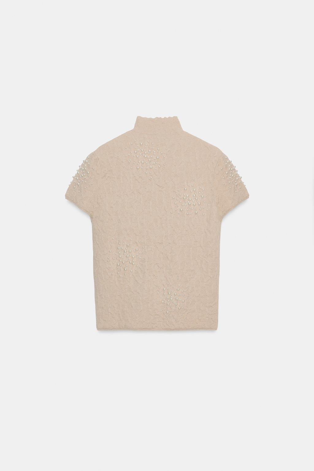 ТРИКОТАЖНЫЙ ТОП С ЖАТЫМ ЭФФЕКТОМ И БУСИНАМИ