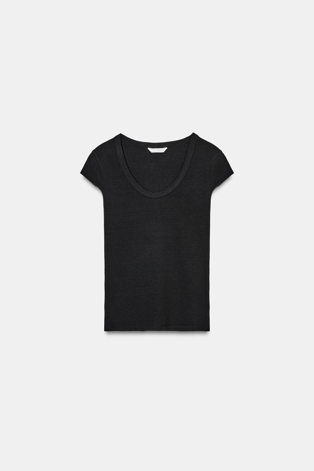 ФУТБОЛКА С ШИРОКИМ ВЫРЕЗОМ