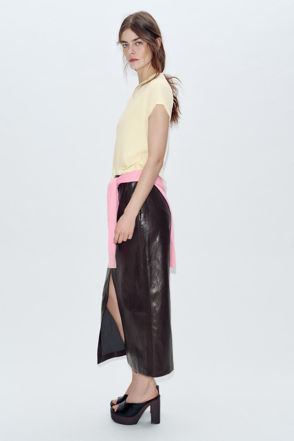 ХЛОПКОВАЯ ФУТБОЛКА С КОРОТКИМИ РУКАВАМИ