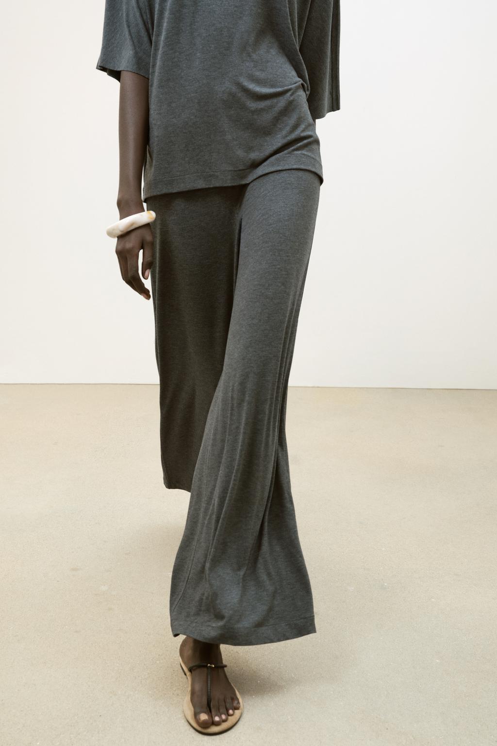 СТРУЯЩИЕСЯ БРЮКИ-ПАЛАЦЦО