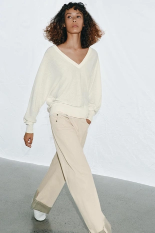 Вязаный джерси с V-образным вырезом- Заказать в России