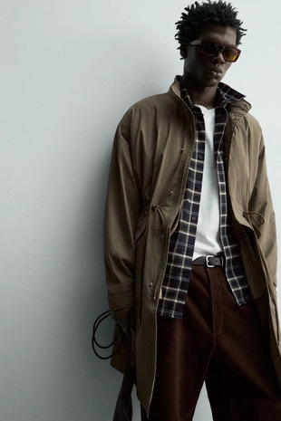 Парка из высокотехнологичной ткани с отстегивающейся жилеткой- Заказать в России