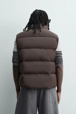 Укороченный стеганый жилет