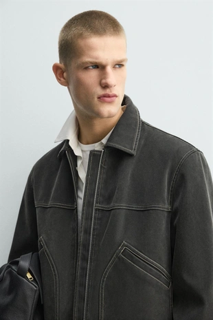 Куртка с эффектом потертости и декоративной строчкой- Заказать в России