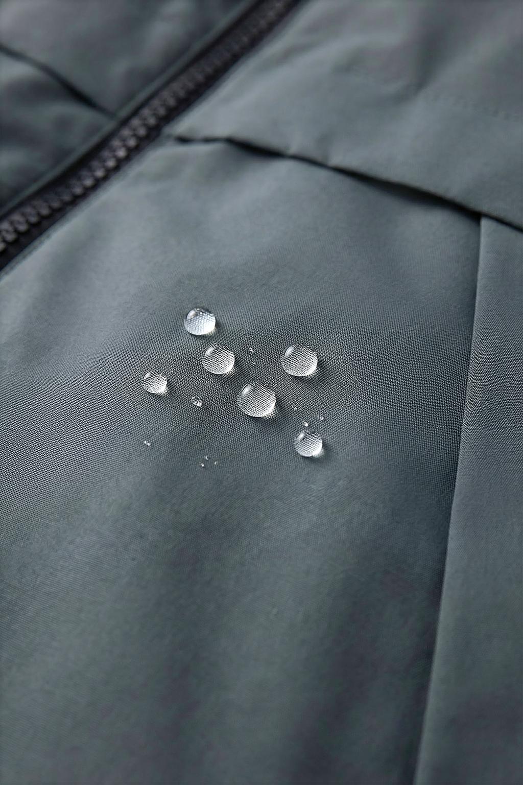 КУРТКА С НАДПИСЬЮ WATER REPELLENT