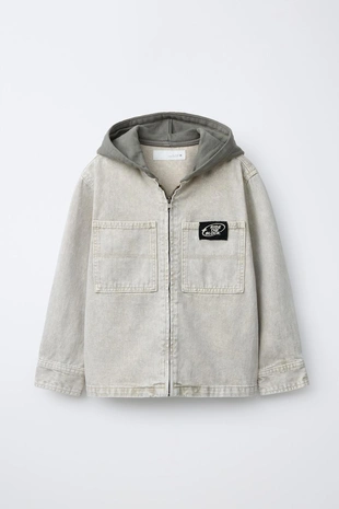 Куртка-рубашка из саржи с эффектом выцветания и капюшоном из плюша- Заказать в России