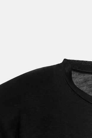 Футболка свободного кроя с подплечниками- Заказать в России