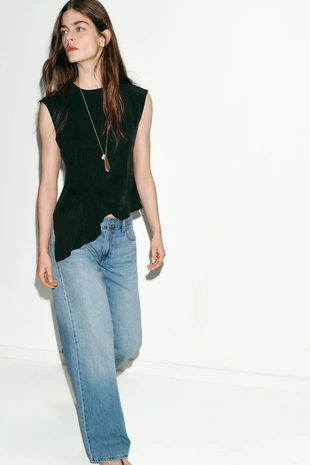 Топ без рукавов со сборками- Заказать в России