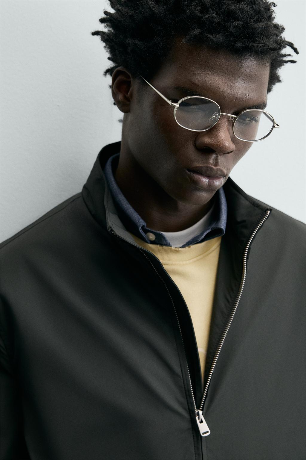 ЛЕГКАЯ НЕПРОМОКАЕМАЯ КУРТКА