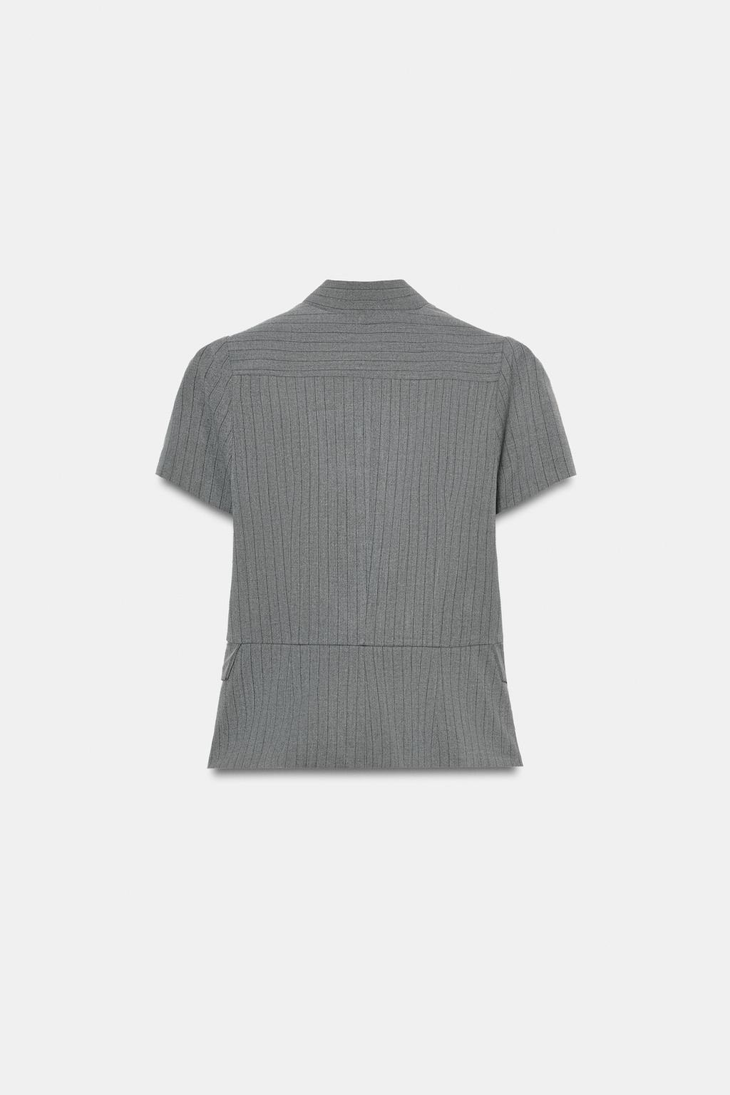 ТОП В ТОНКУЮ ПОЛОСКУ С ПУГОВИЦАМИ