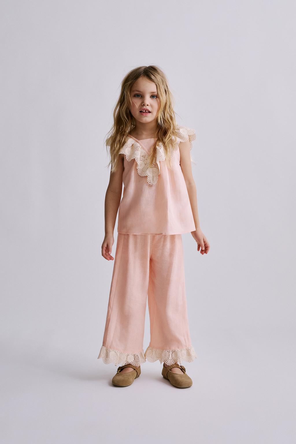 ЛЬНЯНАЯ БЛУЗКА С КРУЖЕВОМ