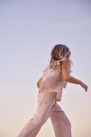 Льняная блузка с кружевом- Заказать в России