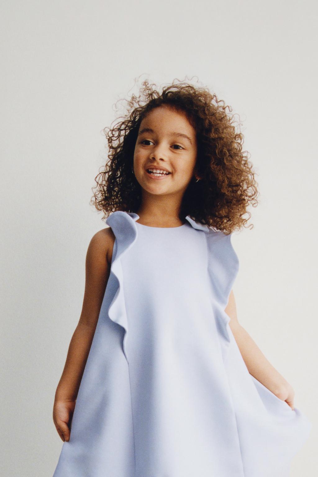 ПЛАТЬЕ С ВОЛАНАМИ И БАНТАМИ