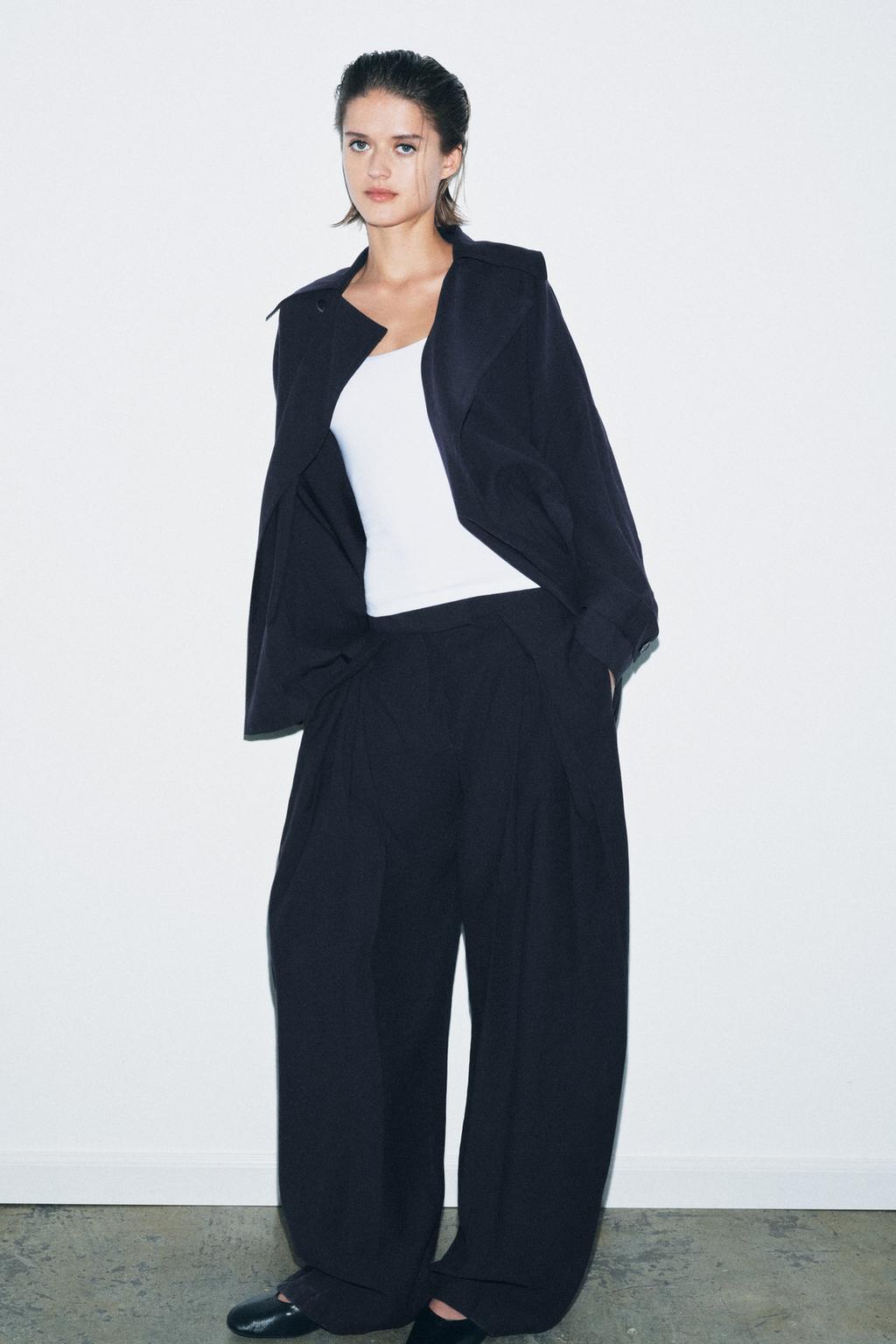 КОРОТКИЙ СТРУЯЩИЙСЯ ТРЕНЧ — ZW COLLECTION