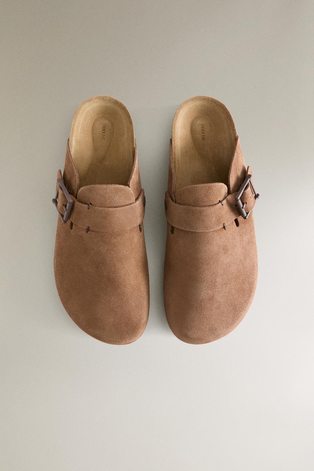 Клоги из кожи с пряжкой и деталями строчки