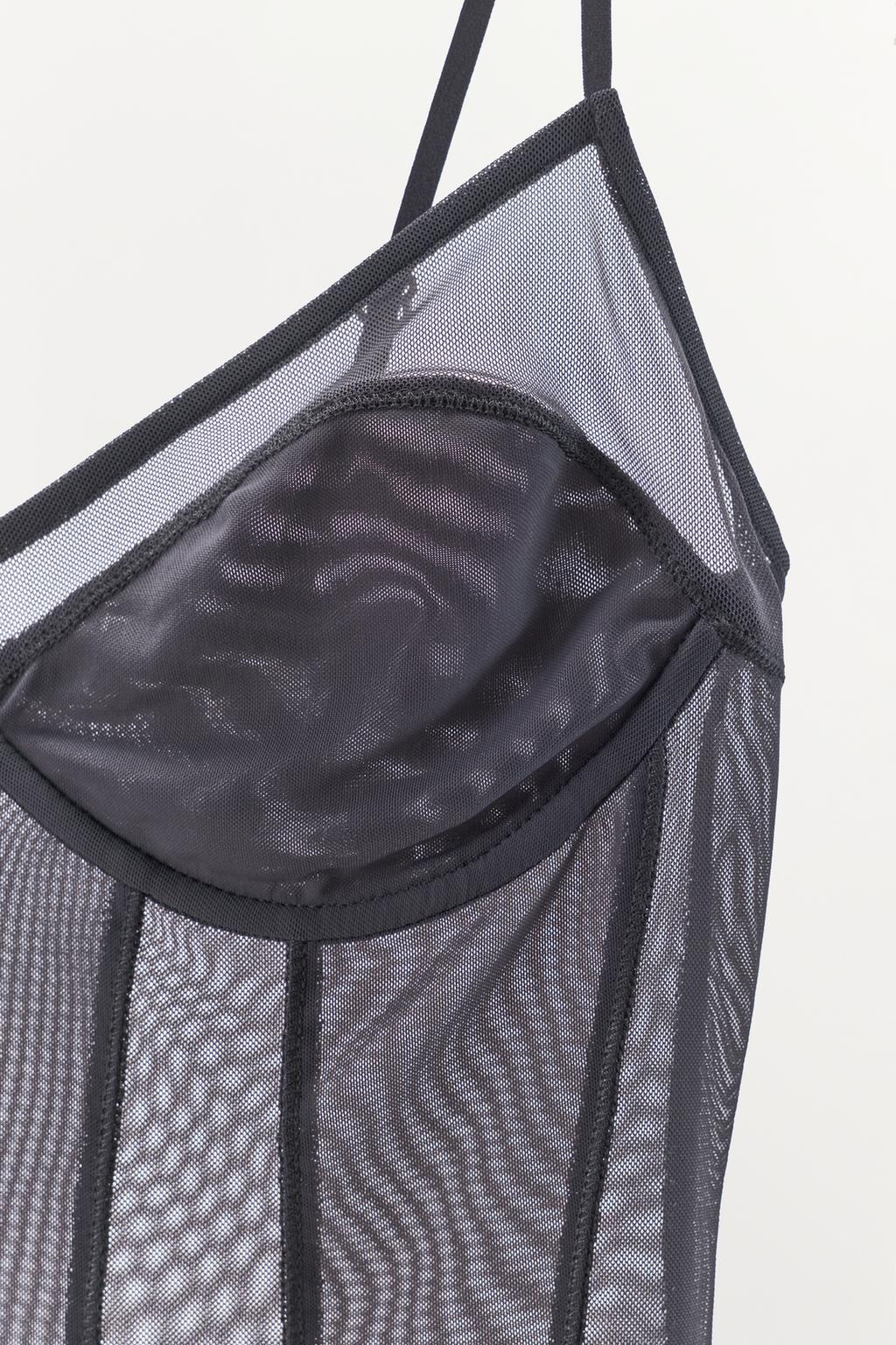 ТОП ИЗ ПОЛУПРОЗРАЧНОЙ ТКАНИ