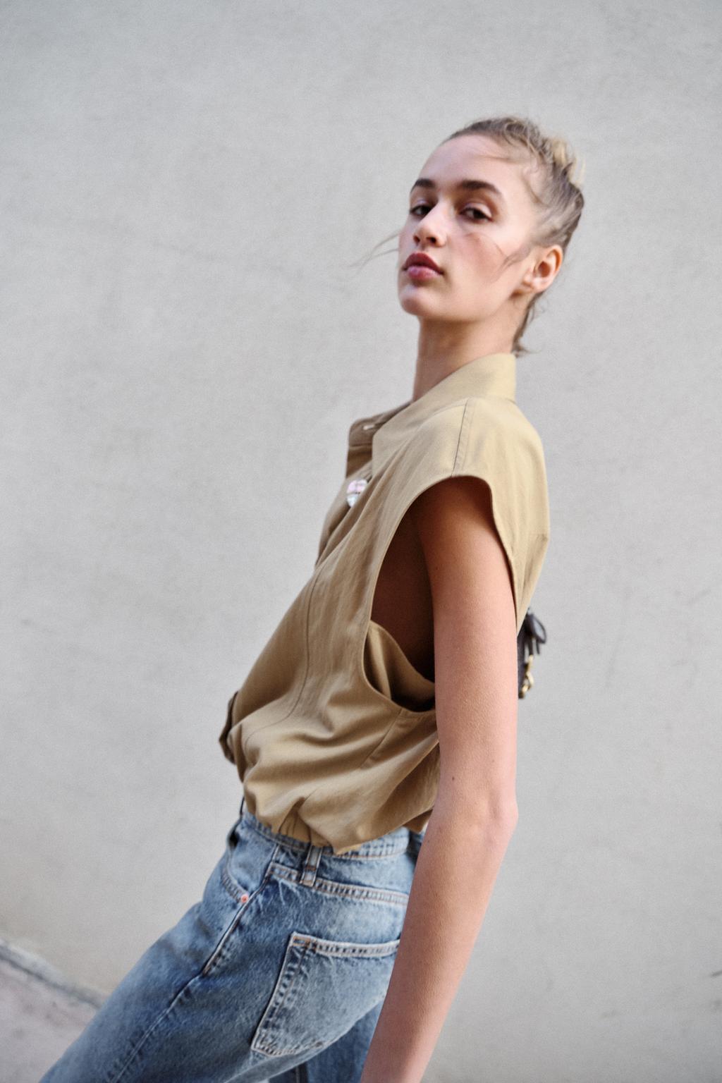 ТОП С РУБАШЕЧНЫМ ВОРОТНИКОМ