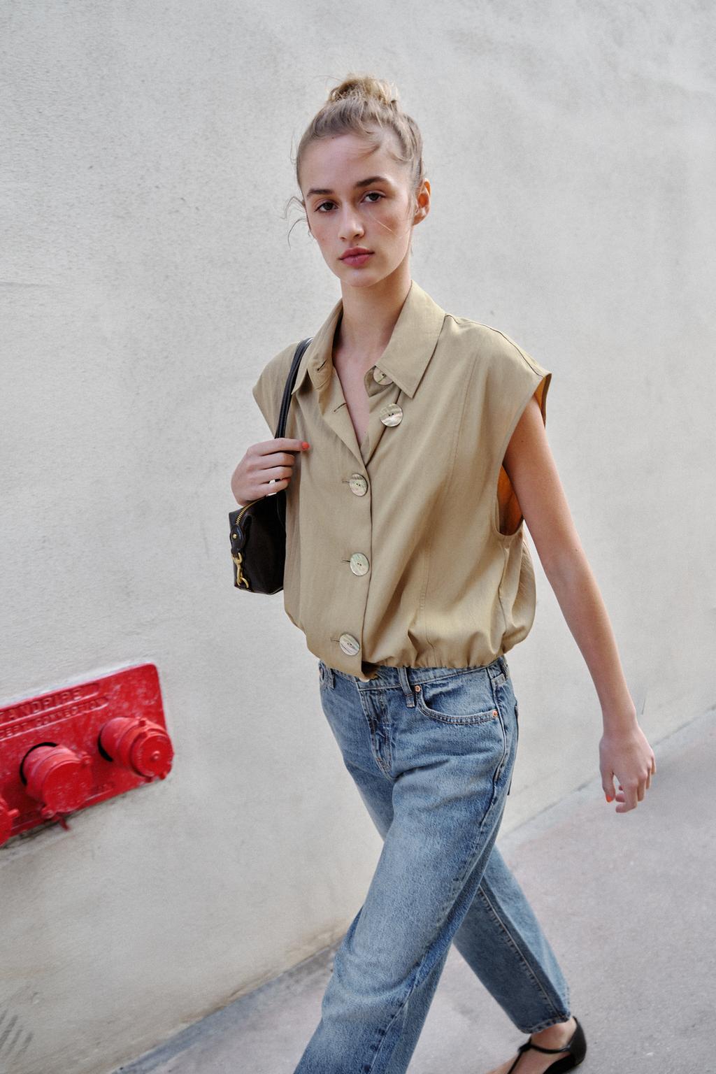 ТОП С РУБАШЕЧНЫМ ВОРОТНИКОМ