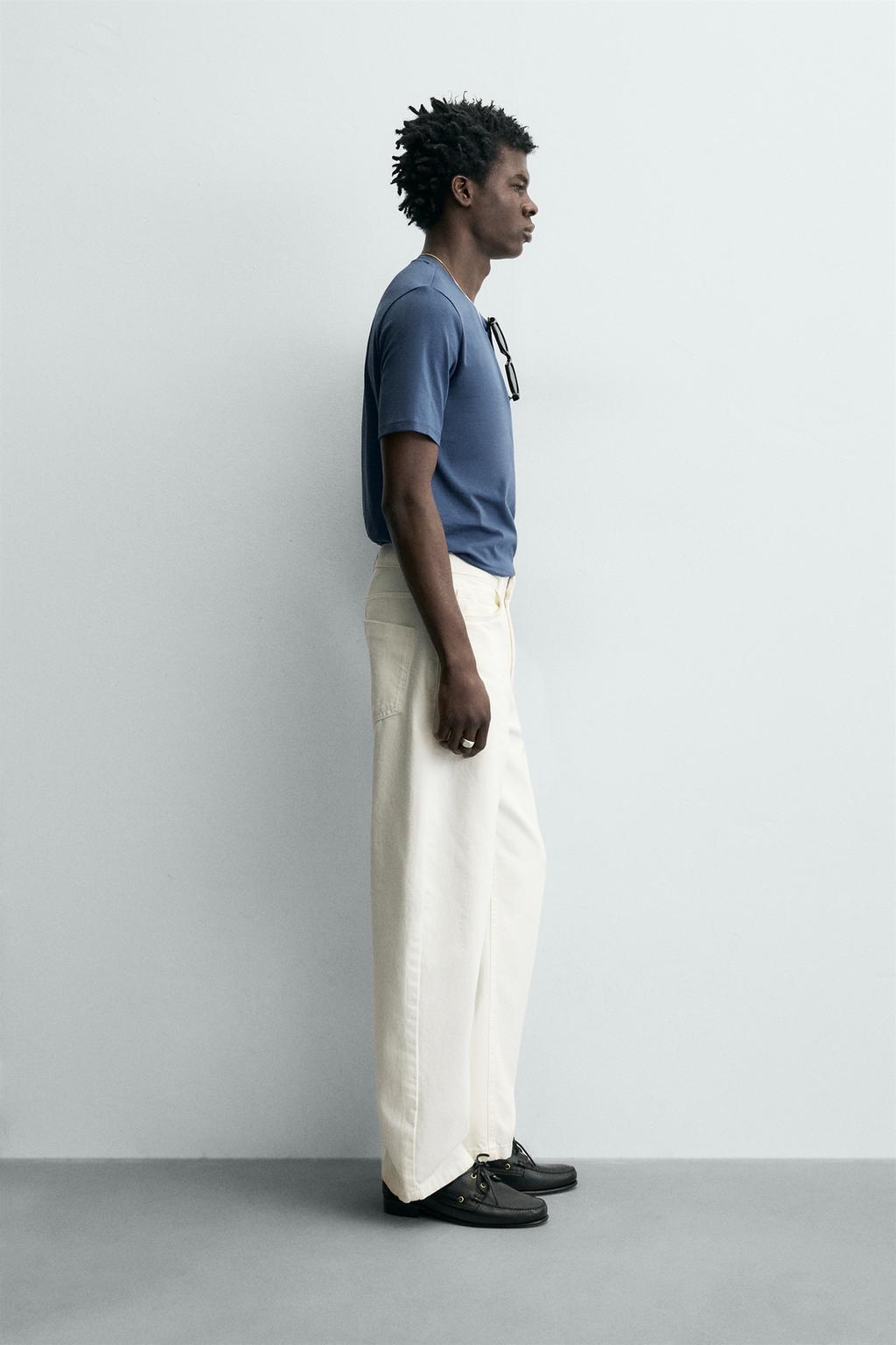 БАЗОВАЯ ФУТБОЛКА SLIM FIT