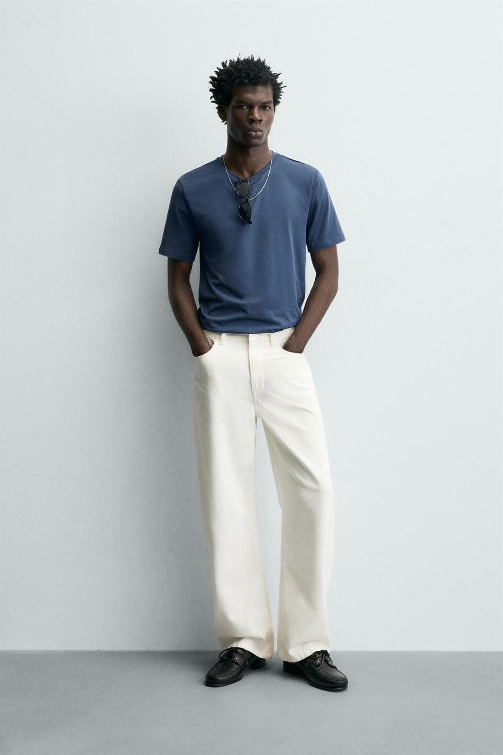 БАЗОВАЯ ФУТБОЛКА SLIM FIT