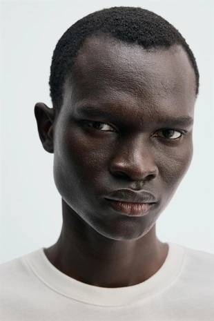 Футболка с рельефным принтом- Заказать в России