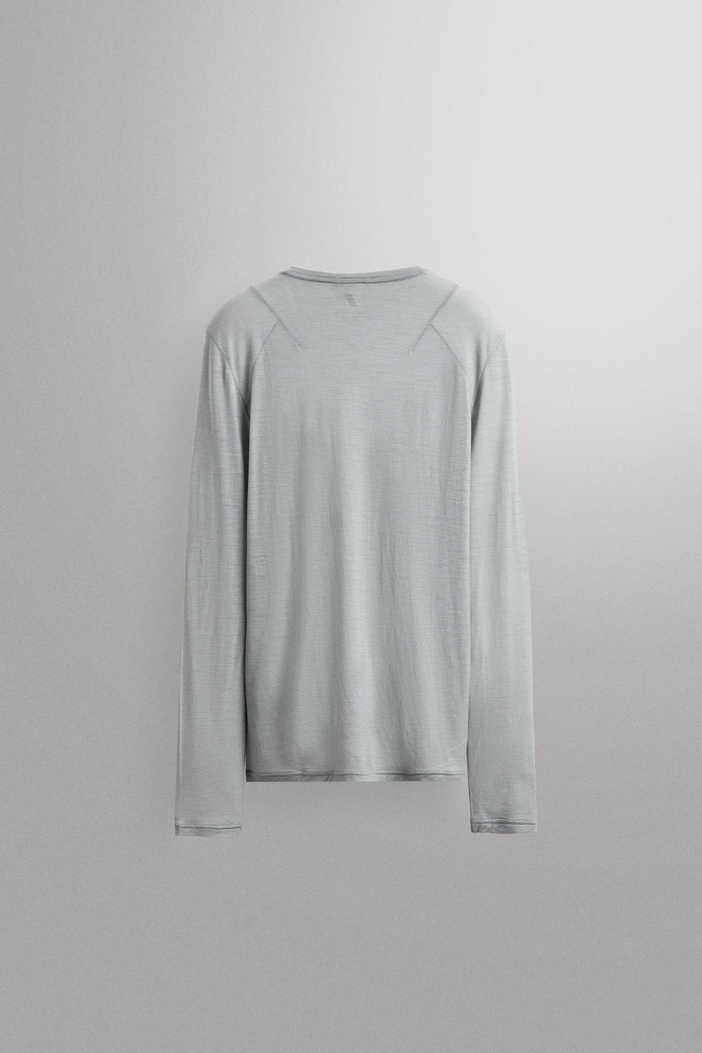 ТЕРМОФУТБОЛКА ИЗ ЖАККАРДА В ПОЛОСКУ С ШЕРСТЬЮ