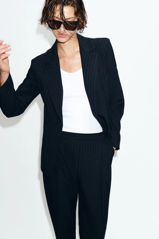 Брюки в тонкую полоску- Заказать в России