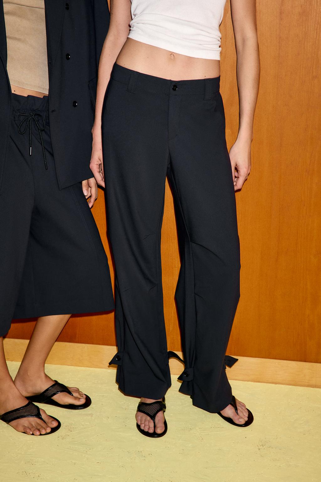 ПРЯМЫЕ БРЮКИ С ХЛЯСТИКАМИ