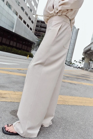 Прямые брюки с декоративной строчкой- Заказать в России