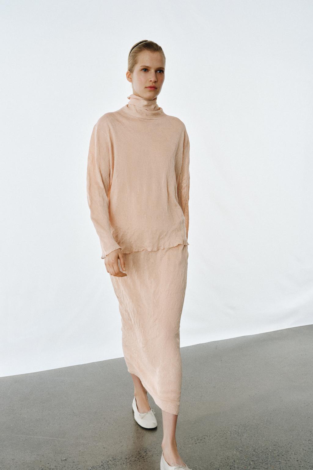 ВЯЗАНЫЙ СВИТЕР С БАНТОМ И ЖАТЫМ ЭФФЕКТОМ