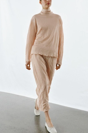 Вязаный свитер с бантом и жатым эффектом- Заказать в России