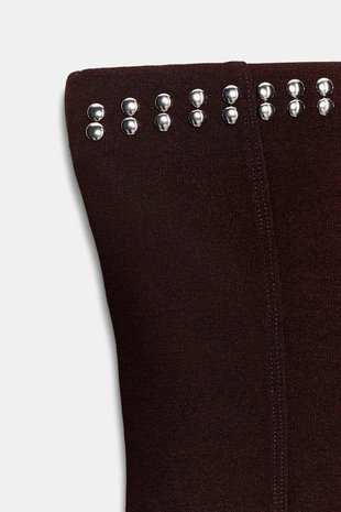 Топ бандо с эластичной тканью и заклепками