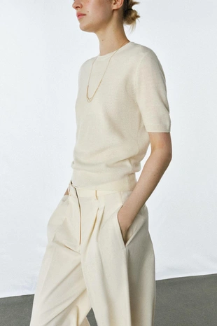 Свитер из 100% шерсти с короткими рукавами