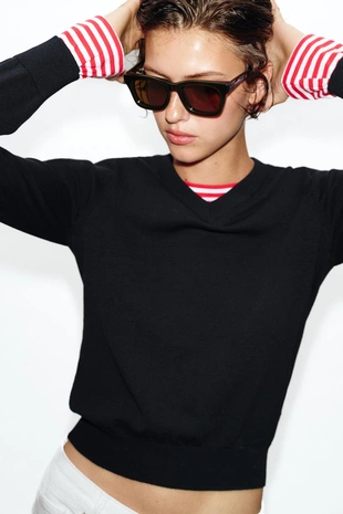 Свитер в полоску с комбинированной отделкой- Заказать в России