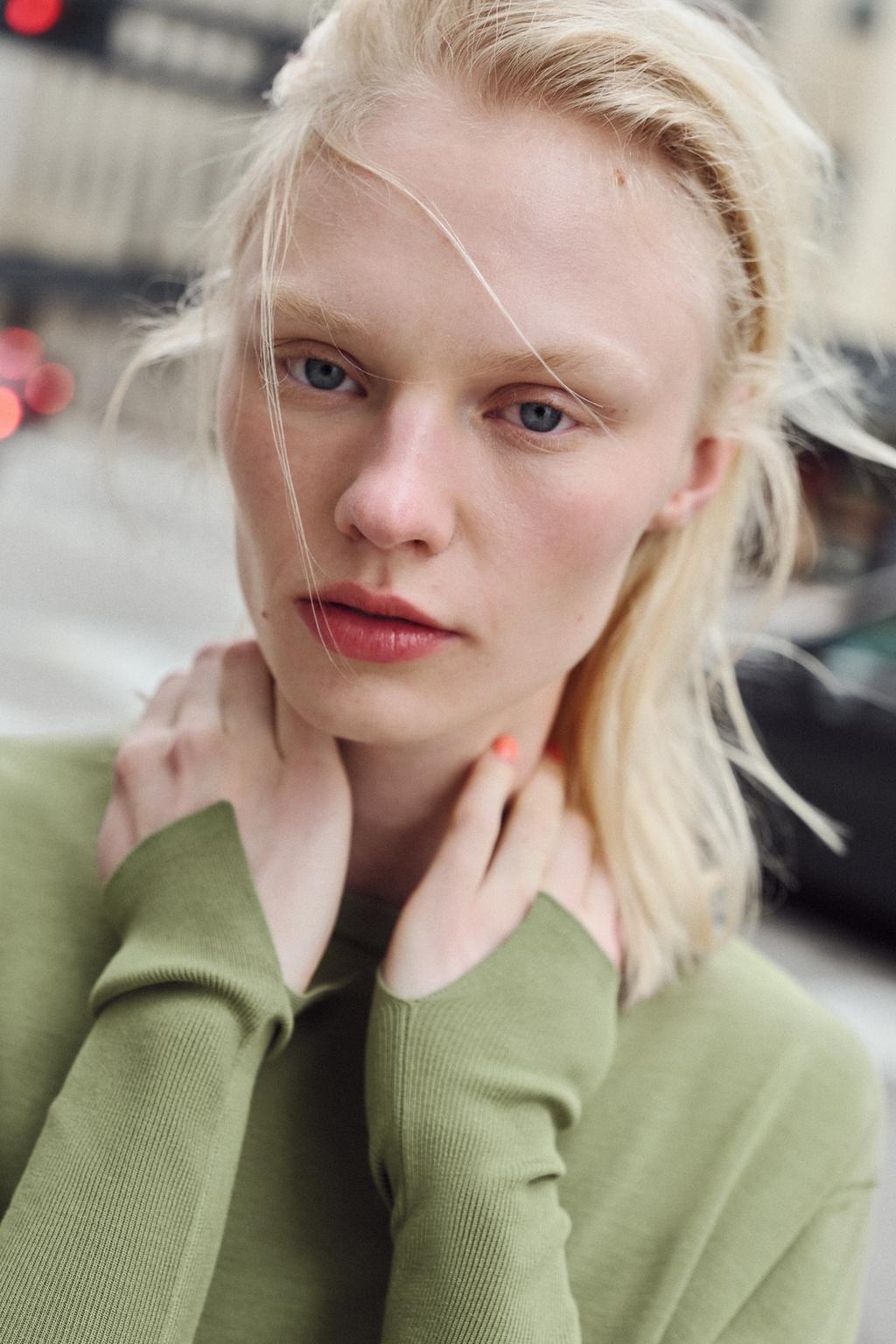 ТОНКИЙ СВИТЕР