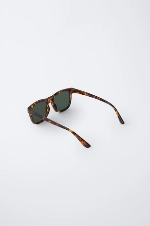 Солнцезащитные очки в прямоугольной оправе- Заказать в России