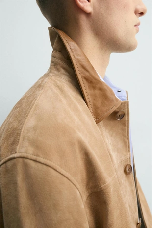 Куртка из замши с комбинированным воротником- Заказать в России