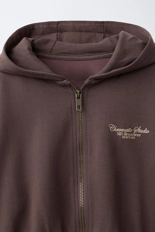 Худи с рельефным текстом- Заказать в России