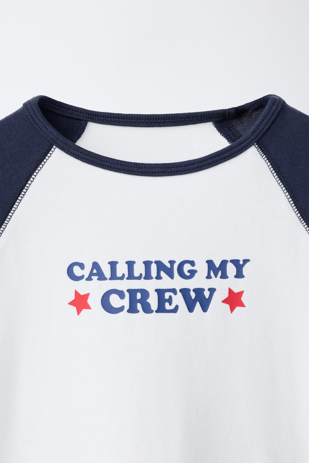 МАЙКА С РУКАВАМИ РЕГЛАН И ТЕКСТОМ ИЗ МОДАЛА