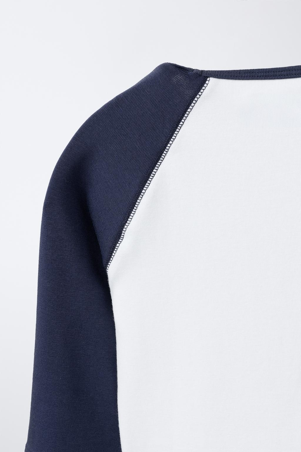 МАЙКА С РУКАВАМИ РЕГЛАН И ТЕКСТОМ ИЗ МОДАЛА